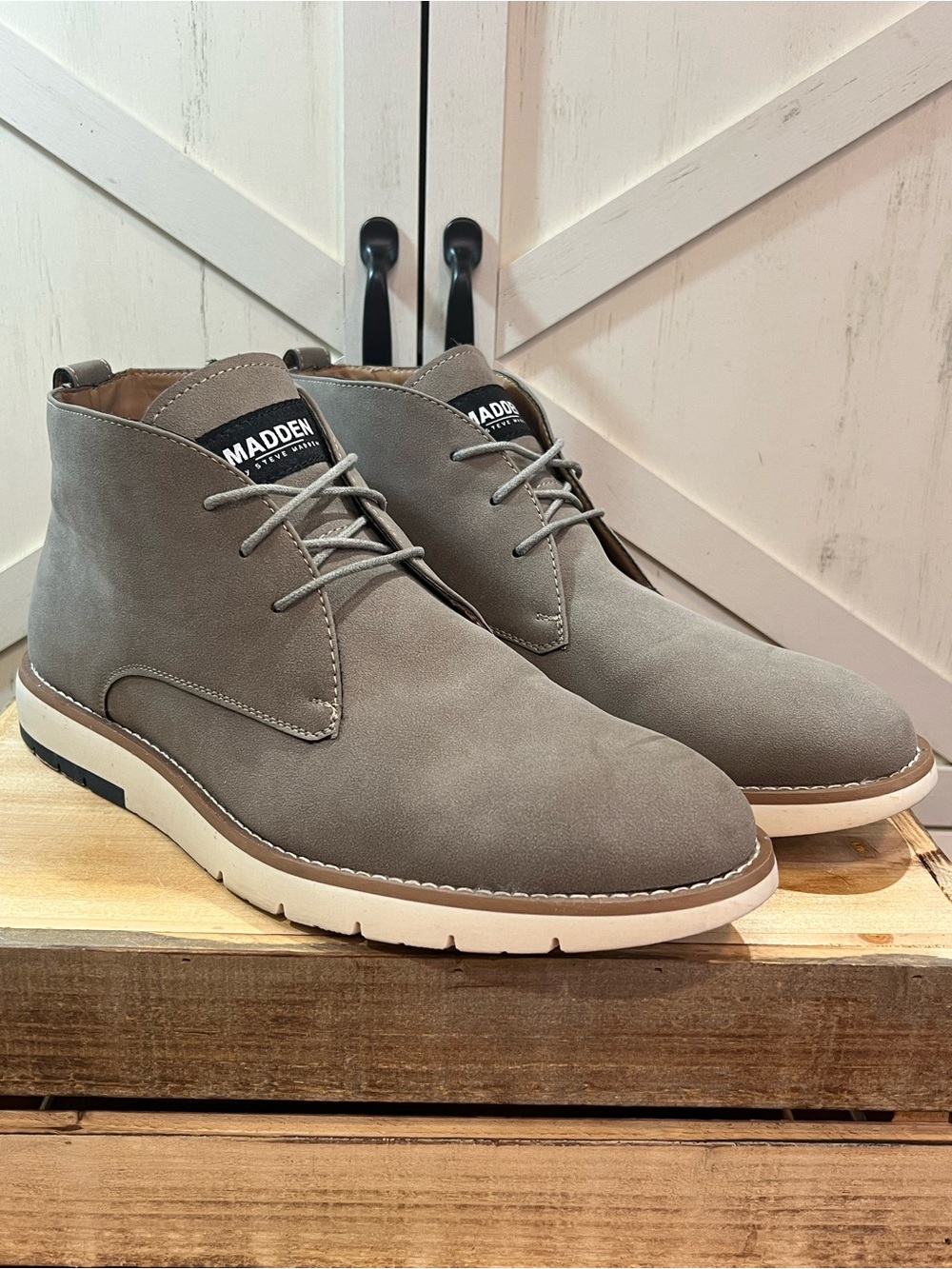 Steve Madden Men's Chukka Felix Grey Suede Boots Size 12